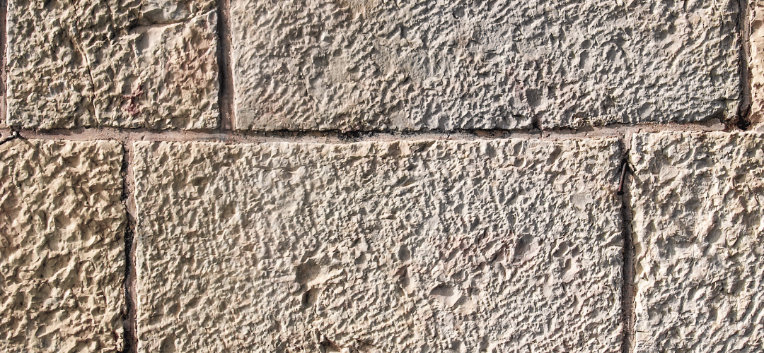 איך מנקים אבן ירושלמית? המדריך המלא לניקוי ושמירה